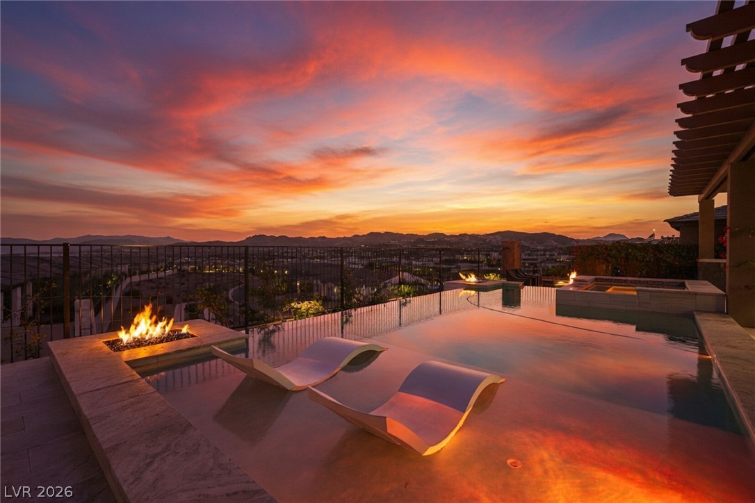 36 Cliffwater Street Henderson NV 89011