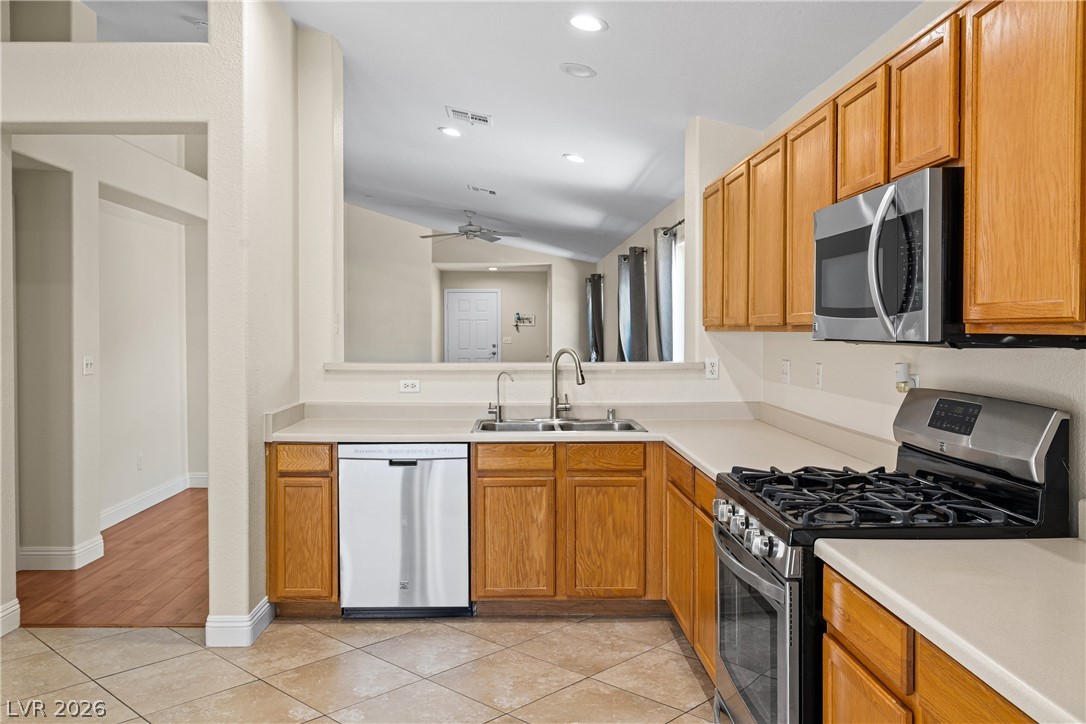 8609 Majestic Pine Avenue Las Vegas NV 89143