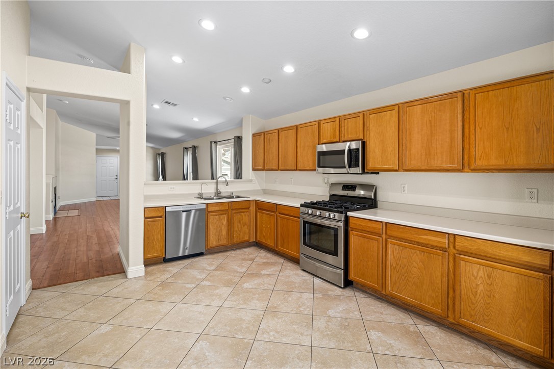 8609 Majestic Pine Avenue Las Vegas NV 89143