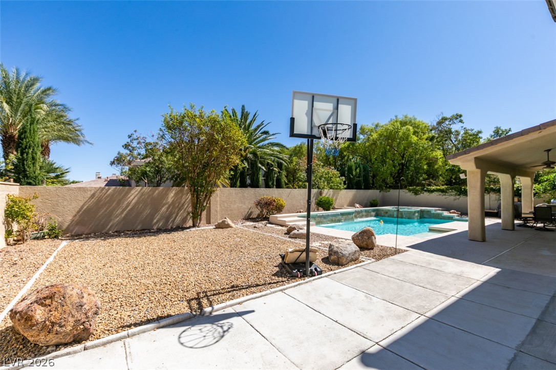 108 North Ring Dove Drive Las Vegas NV 89144