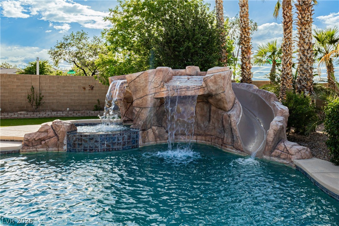 8932 Mannix Court Las Vegas NV 89143