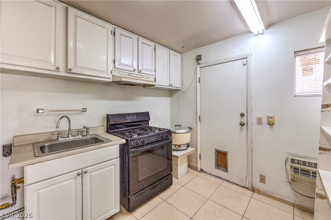 2880 Red Rock Street Las Vegas NV 89146