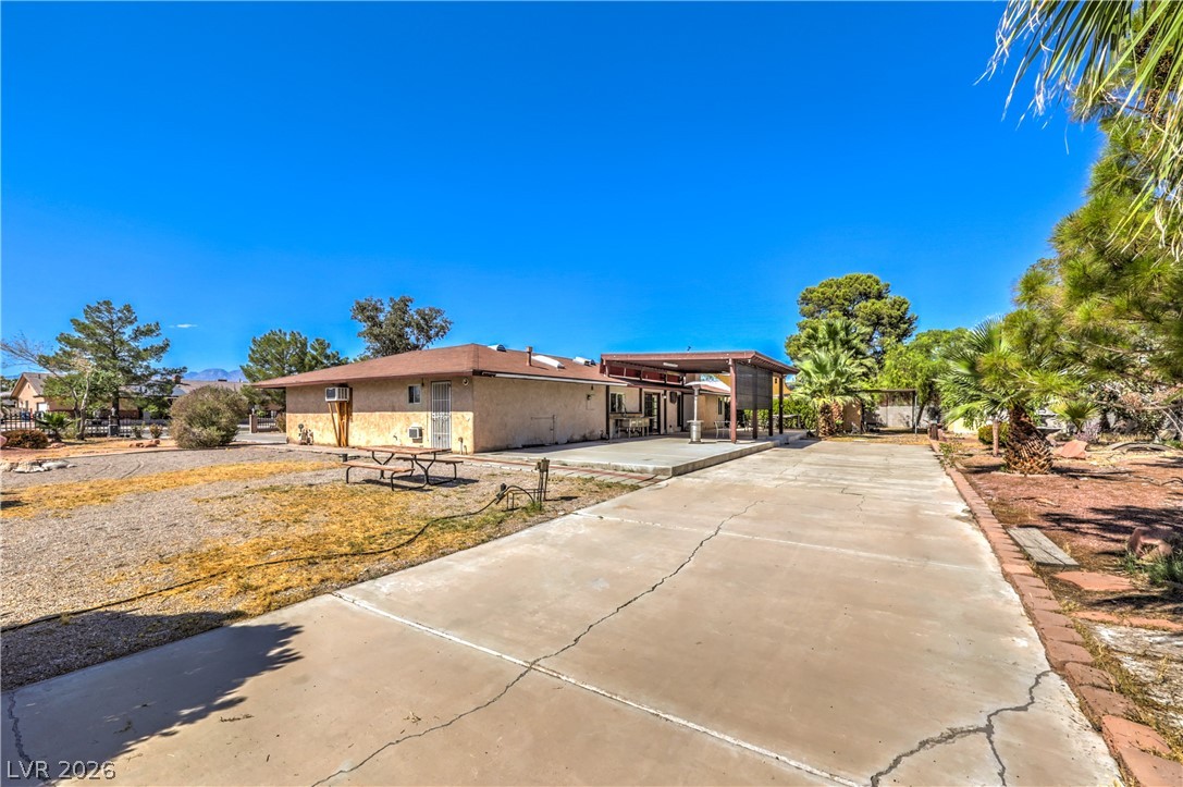 2880 Red Rock Street Las Vegas NV 89146