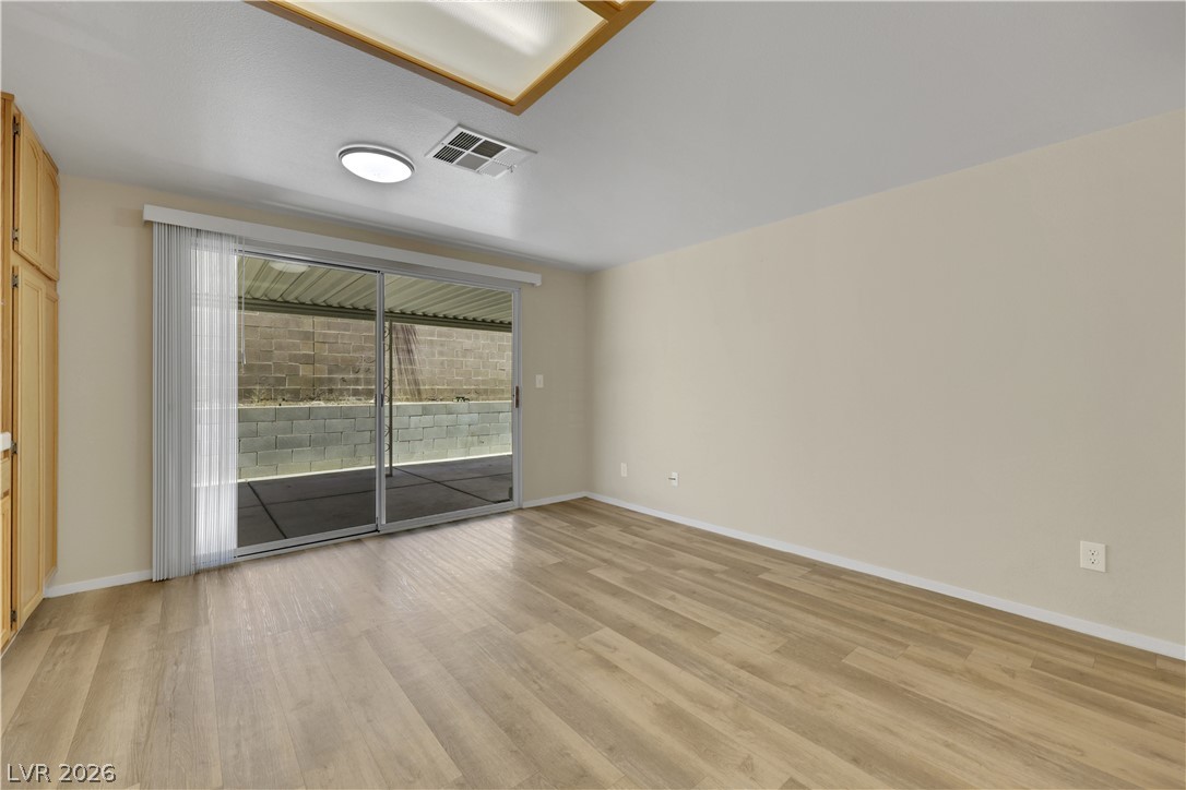 7664 Little Valley Avenue Las Vegas NV 89147
