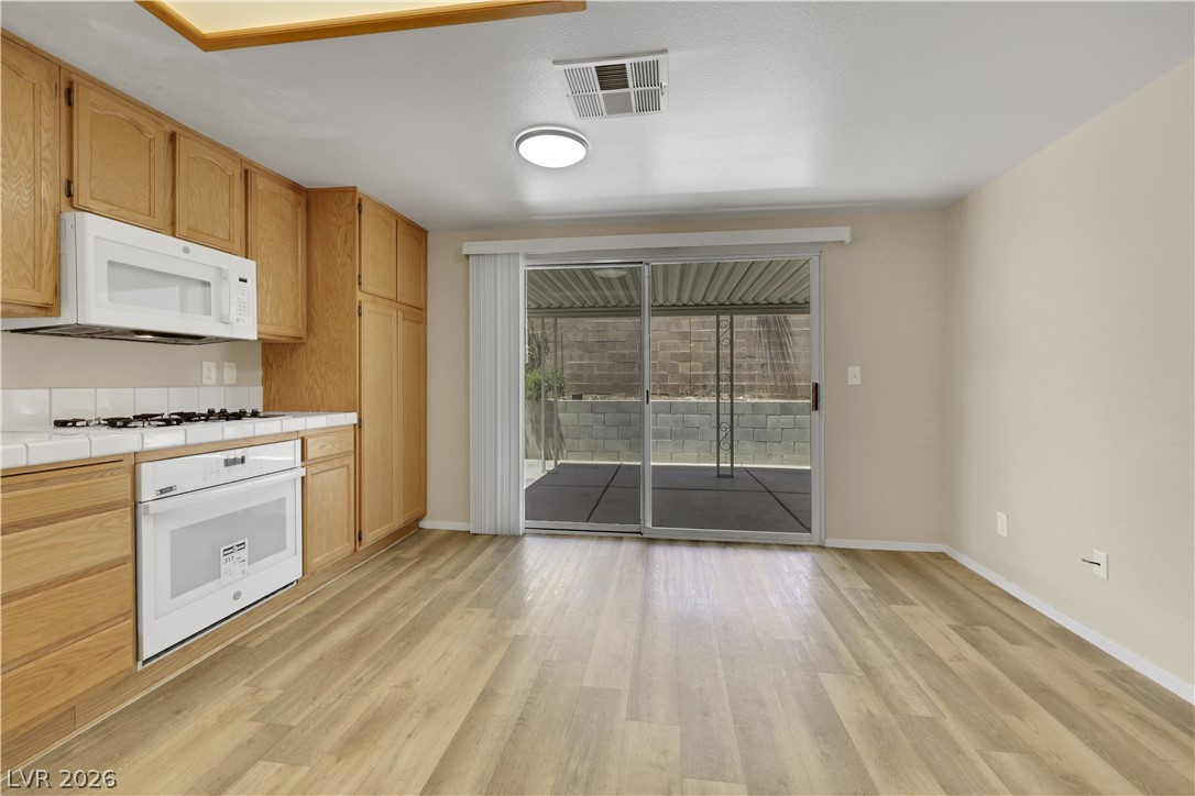 7664 Little Valley Avenue Las Vegas NV 89147