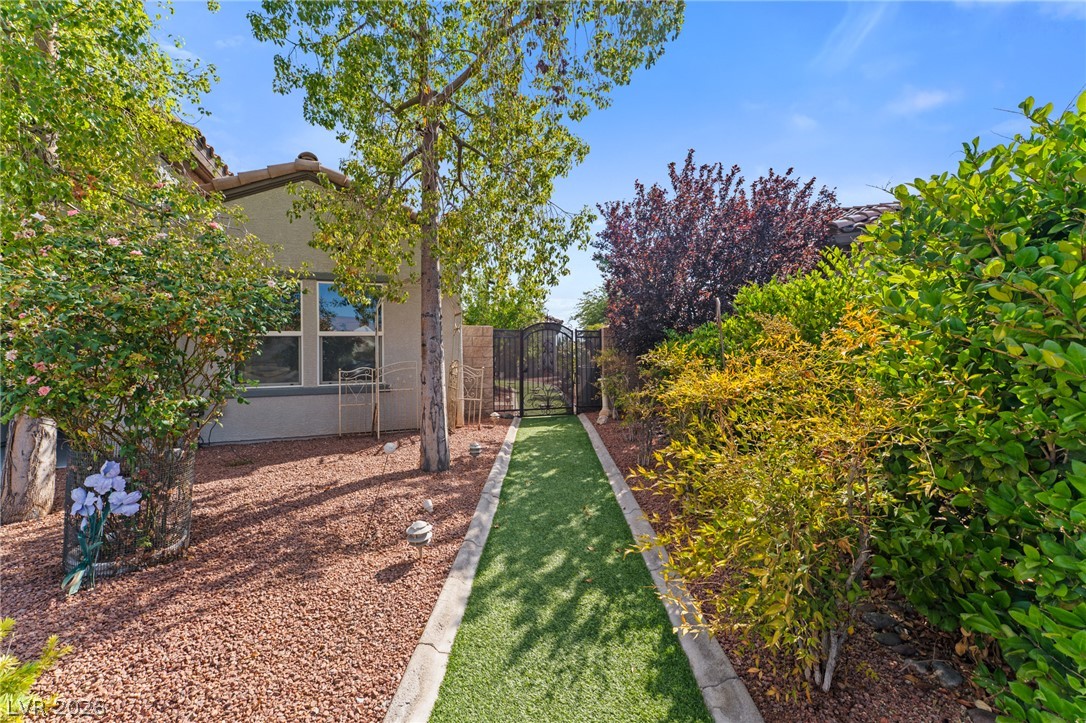 2393 Wood Village Drive Henderson NV 89044