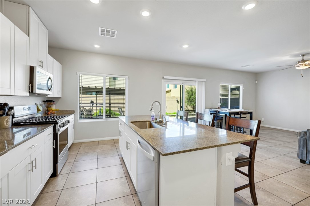 1054 Twincrest Avenue North Las Vegas NV 89032