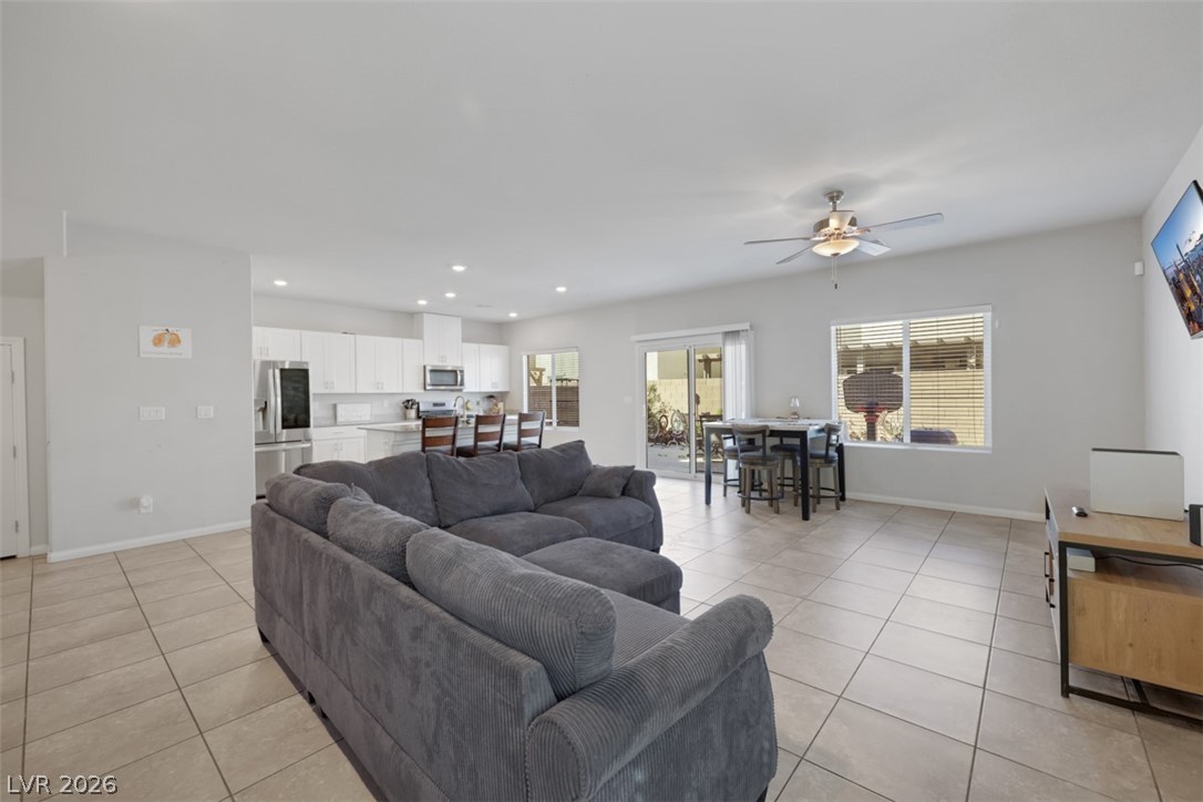 1054 Twincrest Avenue North Las Vegas NV 89032