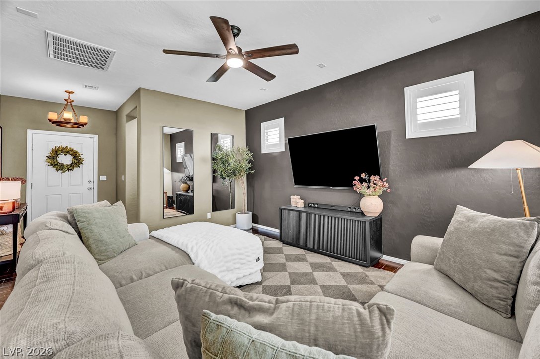 10423 Lilac Square Avenue Las Vegas NV 89166