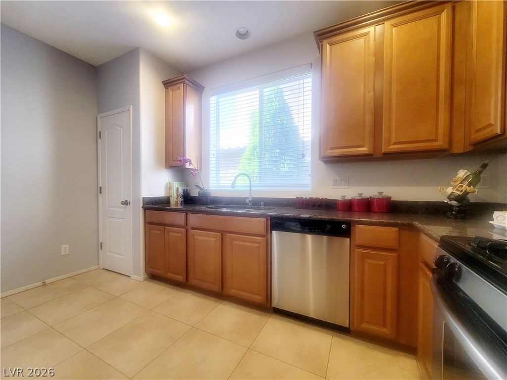 7492 Perla Del Mar Avenue Las Vegas NV 89179