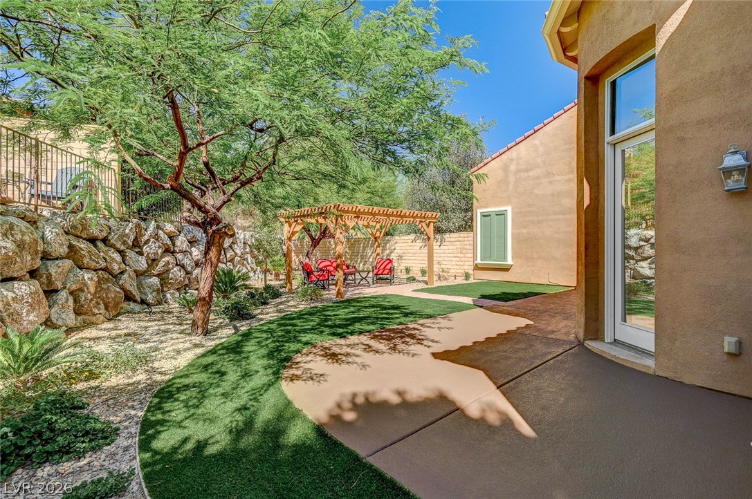 26 Strada Principale Henderson NV 89011