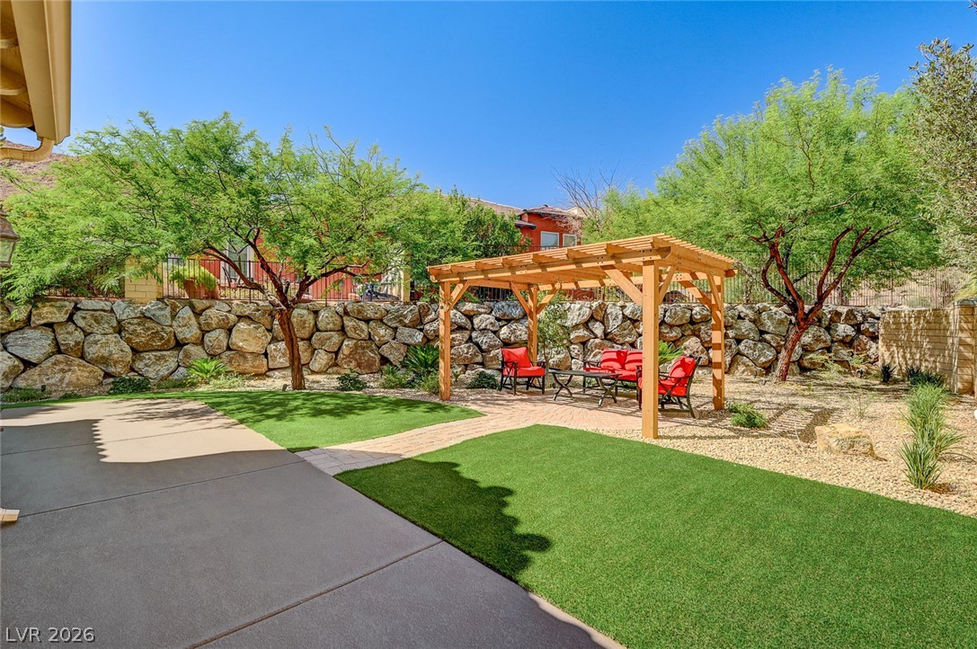 26 Strada Principale Henderson NV 89011