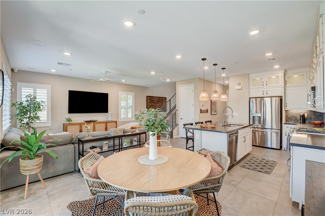 11532 Desert Hollow Avenue Las Vegas NV 89138