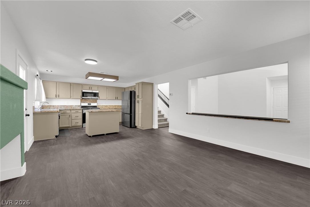 2104 Blue Zenith Circle Las Vegas NV 89119
