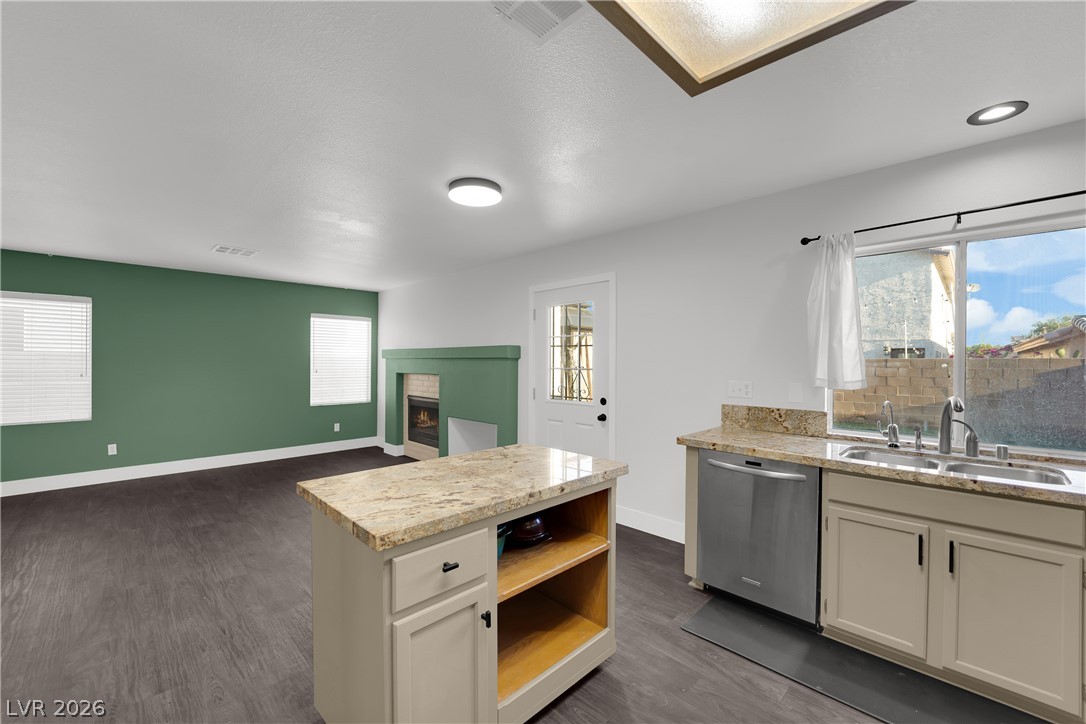 2104 Blue Zenith Circle Las Vegas NV 89119