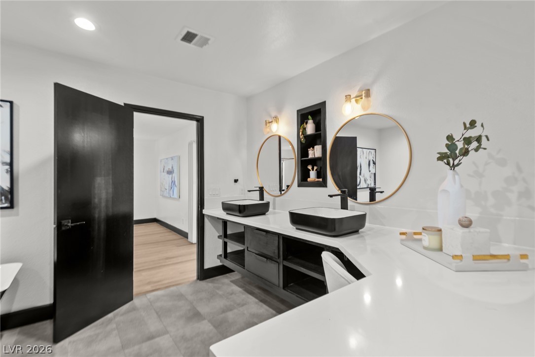 2840 Duneville Street Las Vegas NV 89146