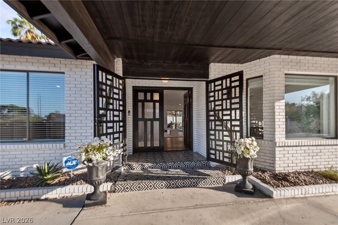 2840 Duneville Street Las Vegas NV 89146