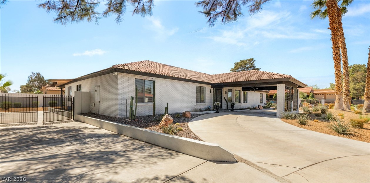 2840 Duneville Street Las Vegas NV 89146
