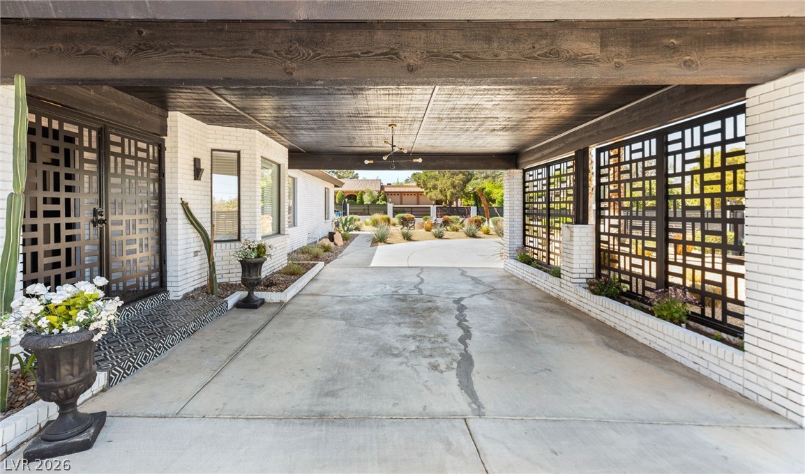 2840 Duneville Street Las Vegas NV 89146