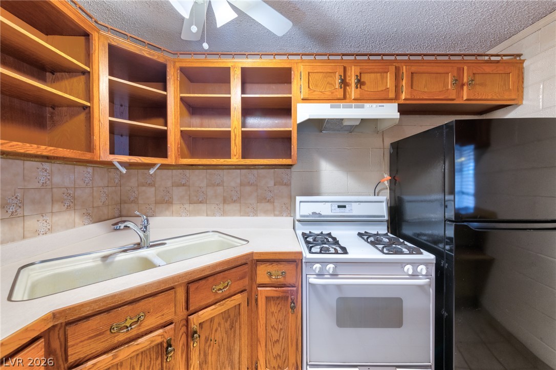1816 Merze Avenue Henderson NV 89011