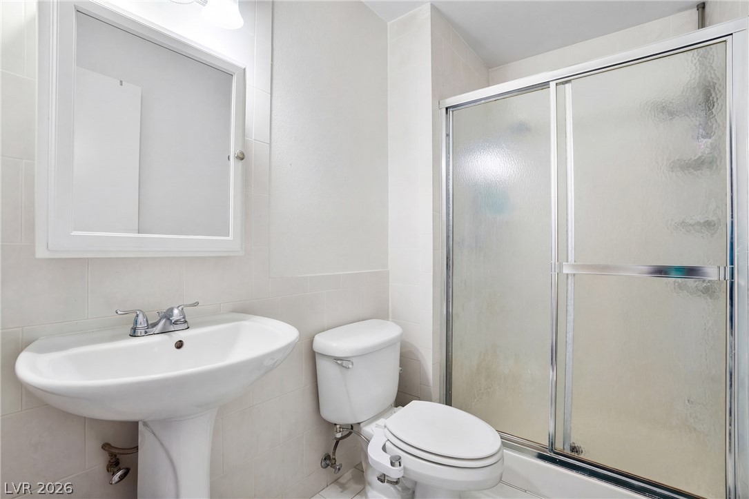 7099 Sprucewood Street Las Vegas NV 89147