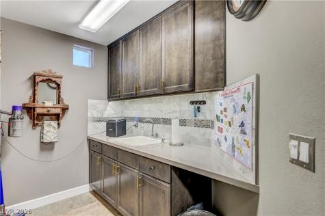 8354 Bartholomew Park Court Las Vegas NV 89139
