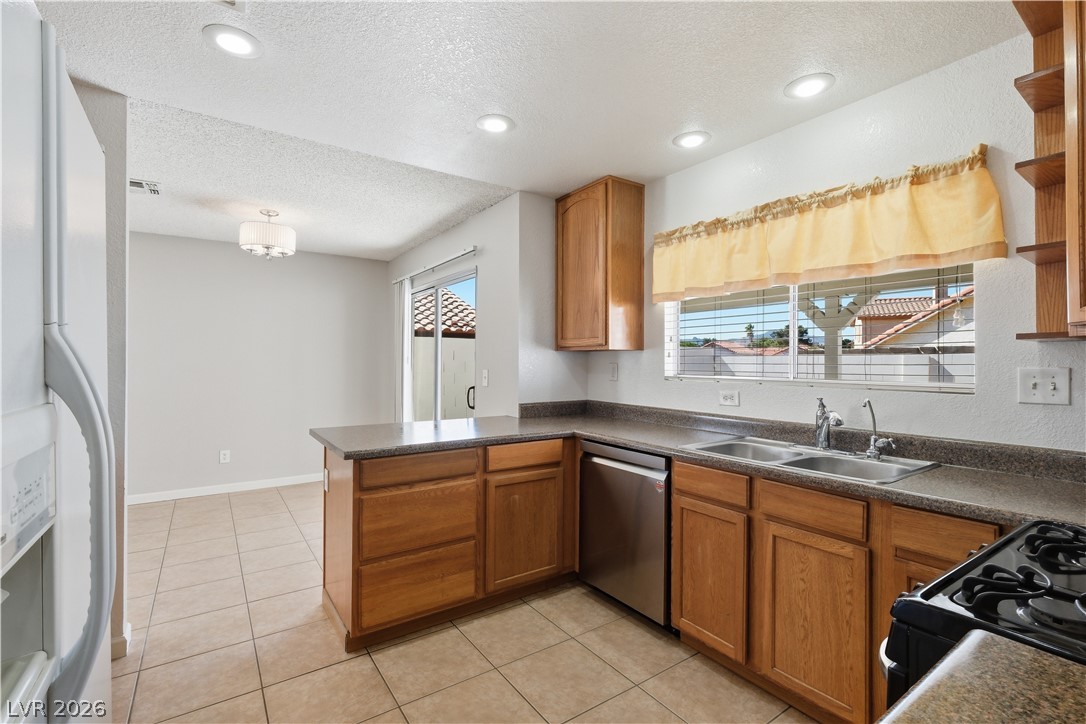 2413 Muirfield Avenue Henderson NV 89074
