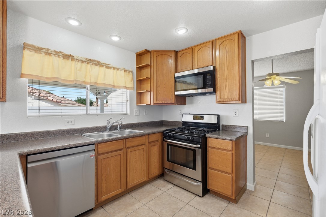 2413 Muirfield Avenue Henderson NV 89074