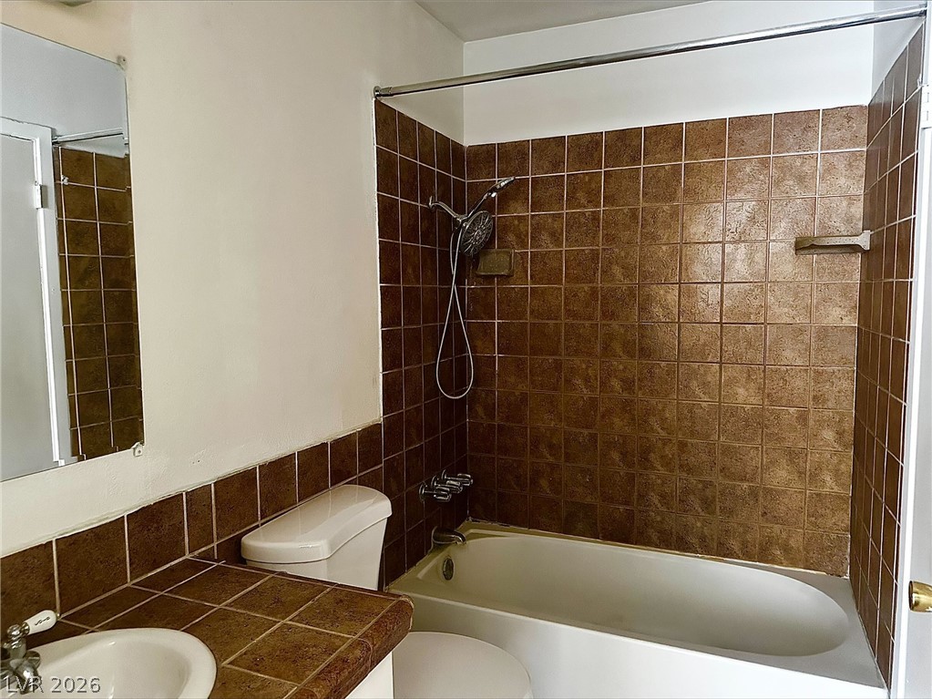 4338 Caliente Street 15 Las Vegas NV 89119