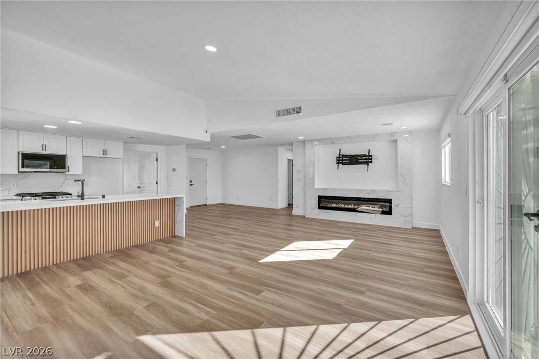 5151 Golden Spring Avenue Las Vegas NV 89146