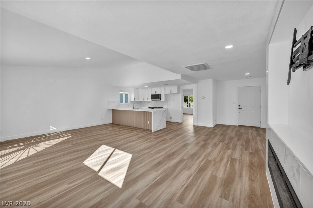 5151 Golden Spring Avenue Las Vegas NV 89146