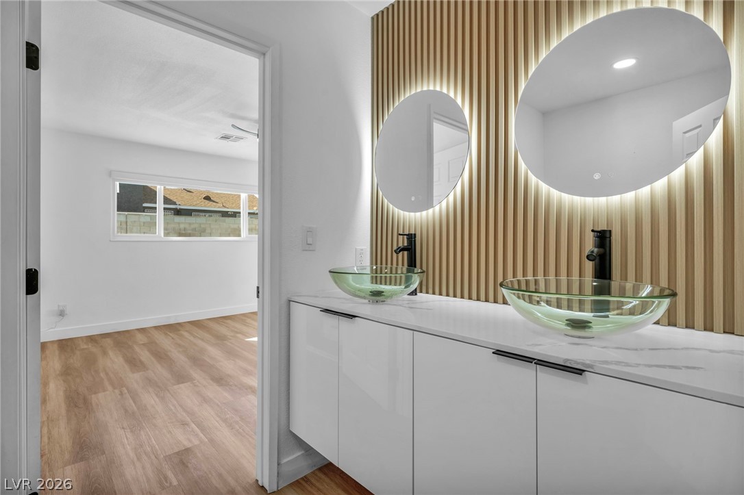 5151 Golden Spring Avenue Las Vegas NV 89146