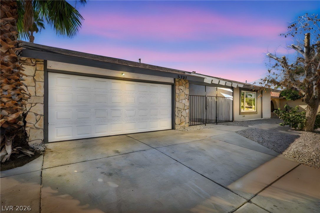 5151 Golden Spring Avenue Las Vegas NV 89146