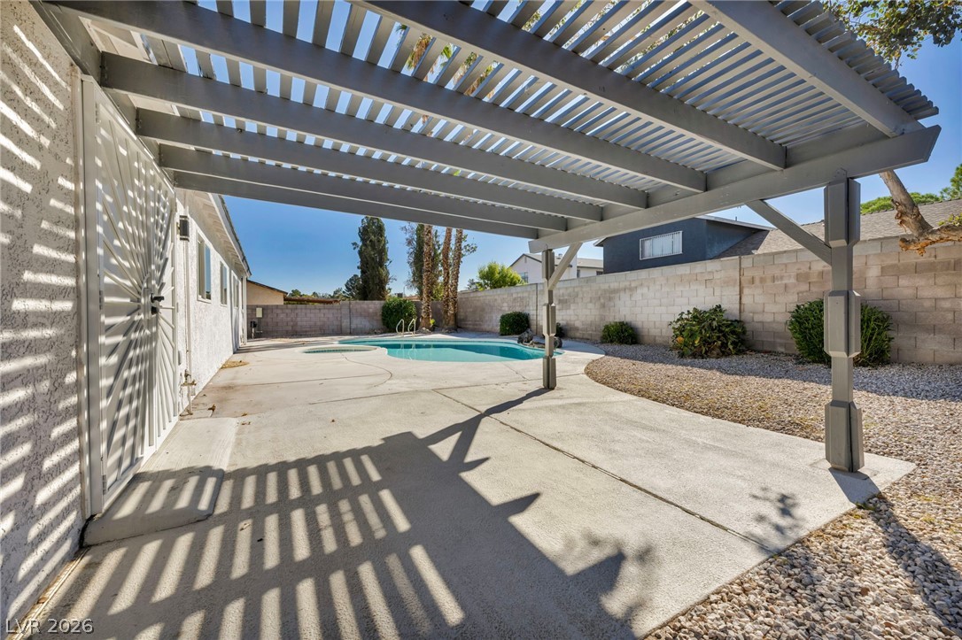 5151 Golden Spring Avenue Las Vegas NV 89146