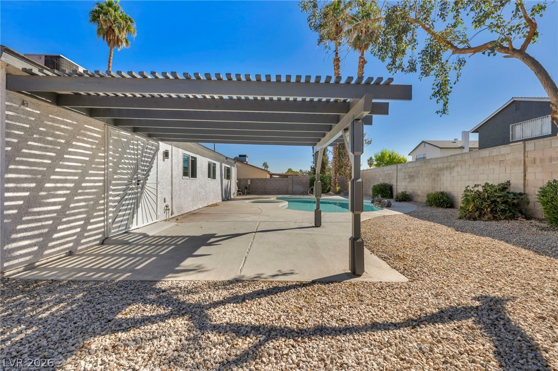 5151 Golden Spring Avenue Las Vegas NV 89146