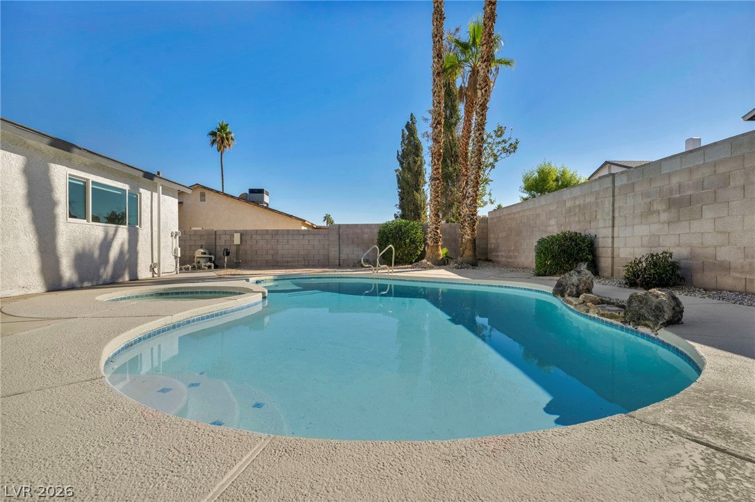 5151 Golden Spring Avenue Las Vegas NV 89146