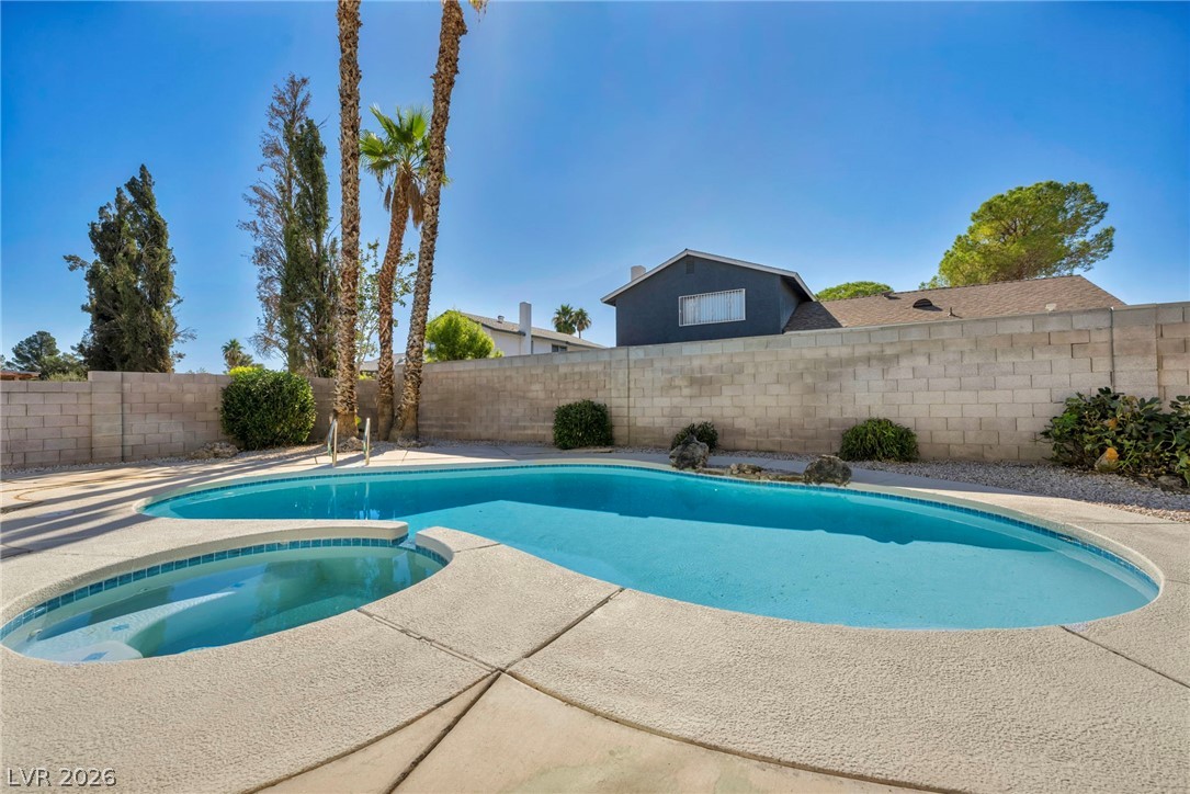 5151 Golden Spring Avenue Las Vegas NV 89146