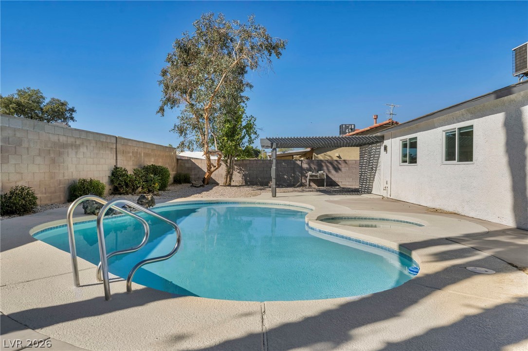 5151 Golden Spring Avenue Las Vegas NV 89146