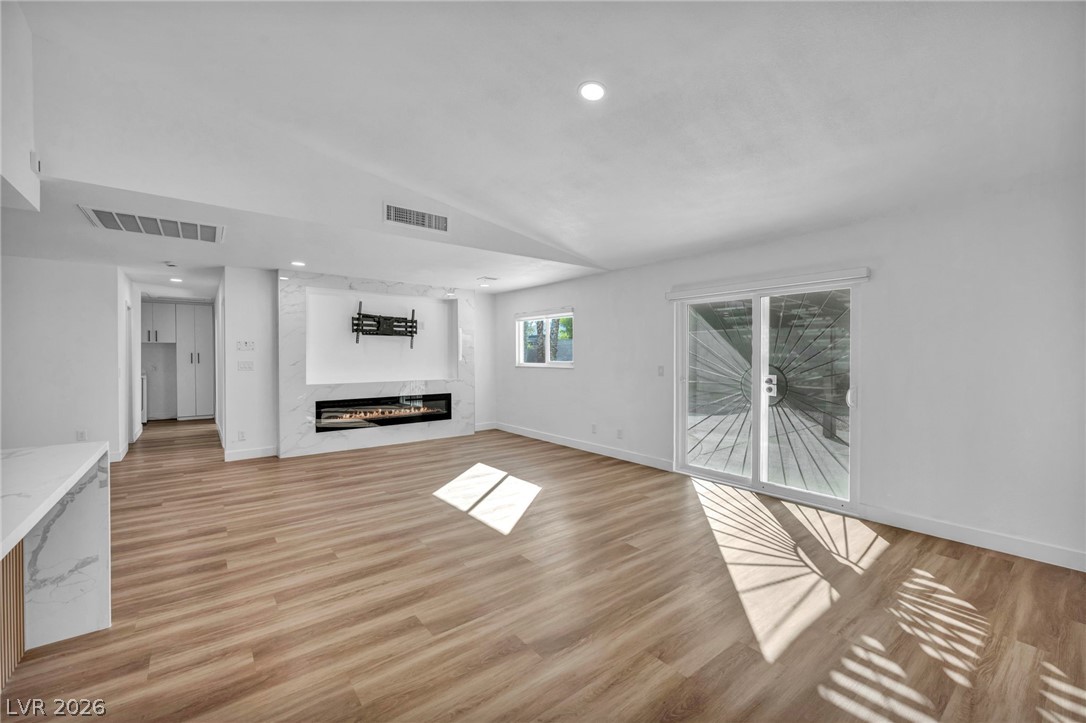5151 Golden Spring Avenue Las Vegas NV 89146