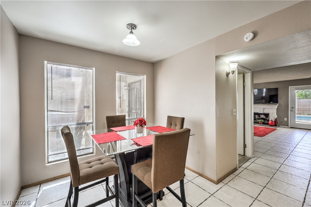 6633 Crosstimber Court Las Vegas NV 89108