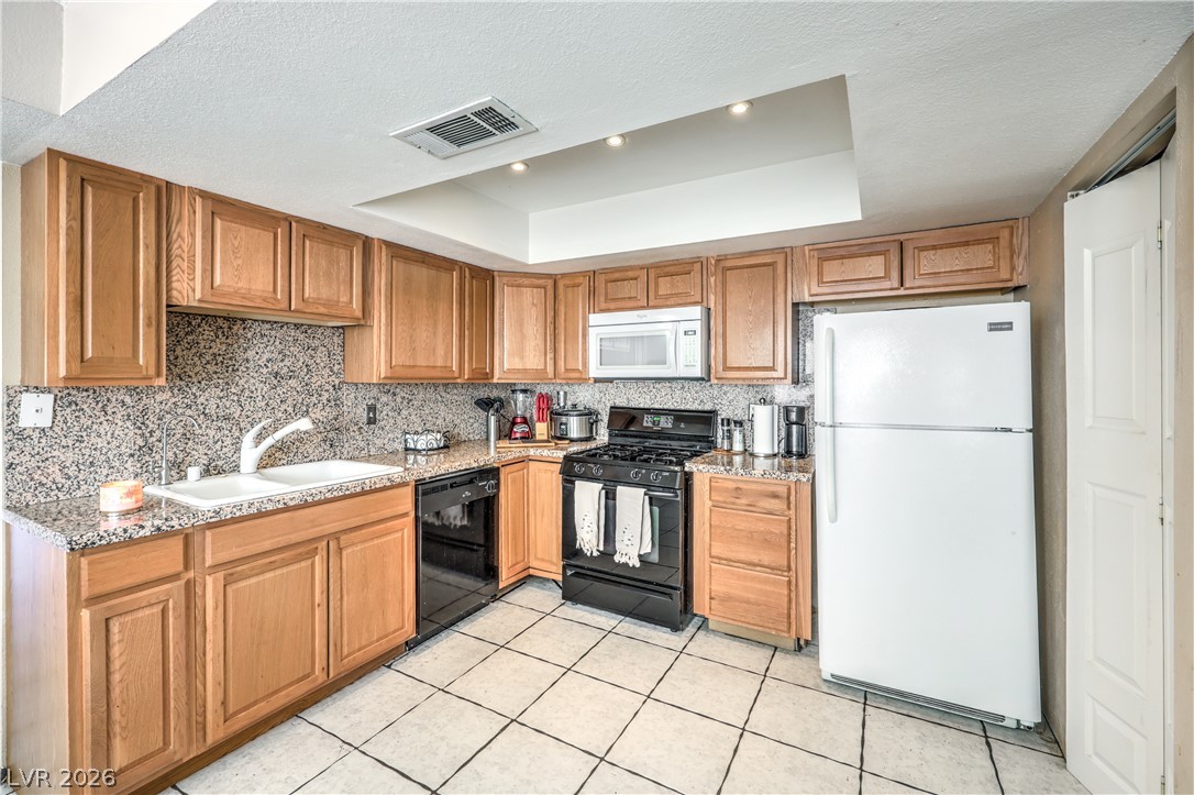 6633 Crosstimber Court Las Vegas NV 89108