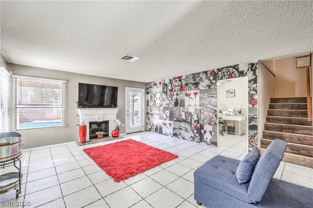 6633 Crosstimber Court Las Vegas NV 89108