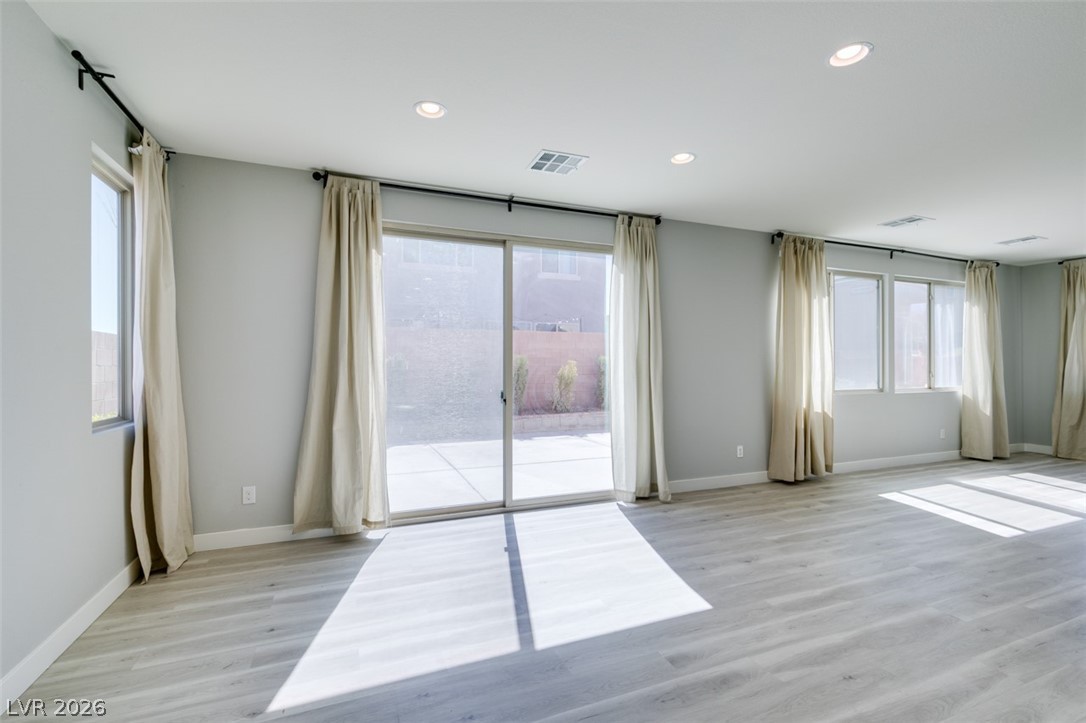 5885 West Agate Avenue Las Vegas NV 89139