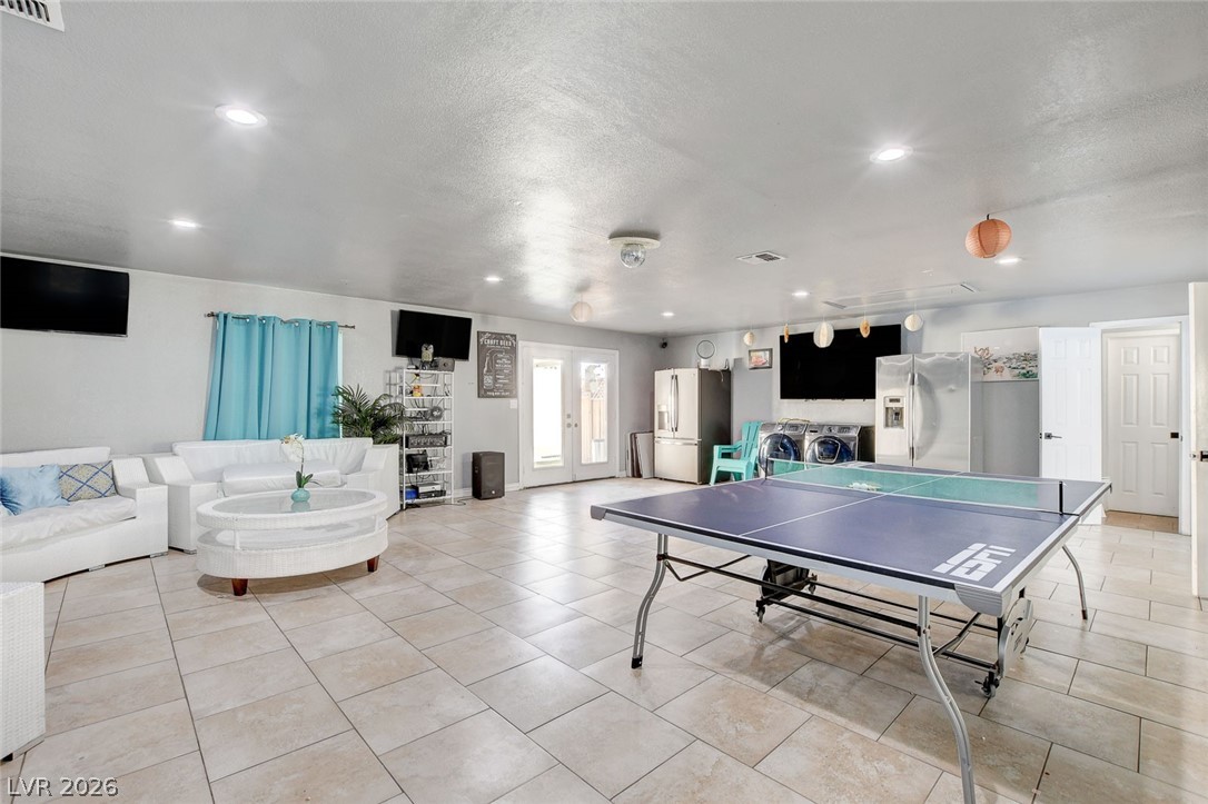 1963 Sycamore Trail Las Vegas NV 89108