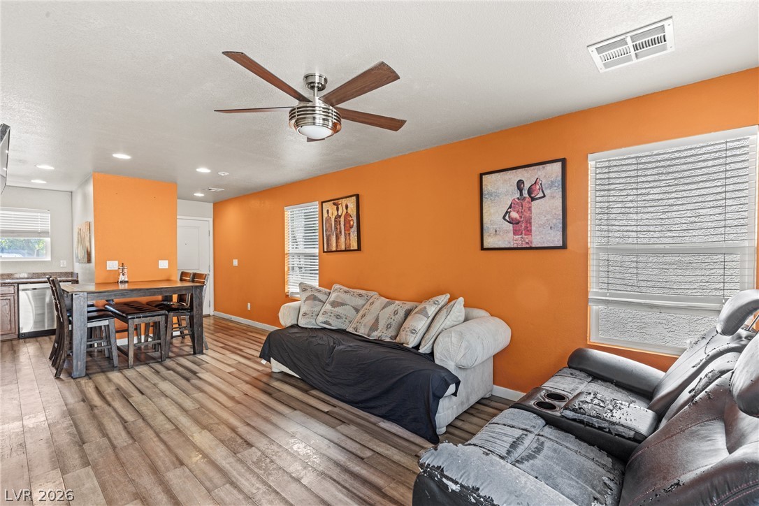 3620 Via Del Robles Avenue Las Vegas NV 89115