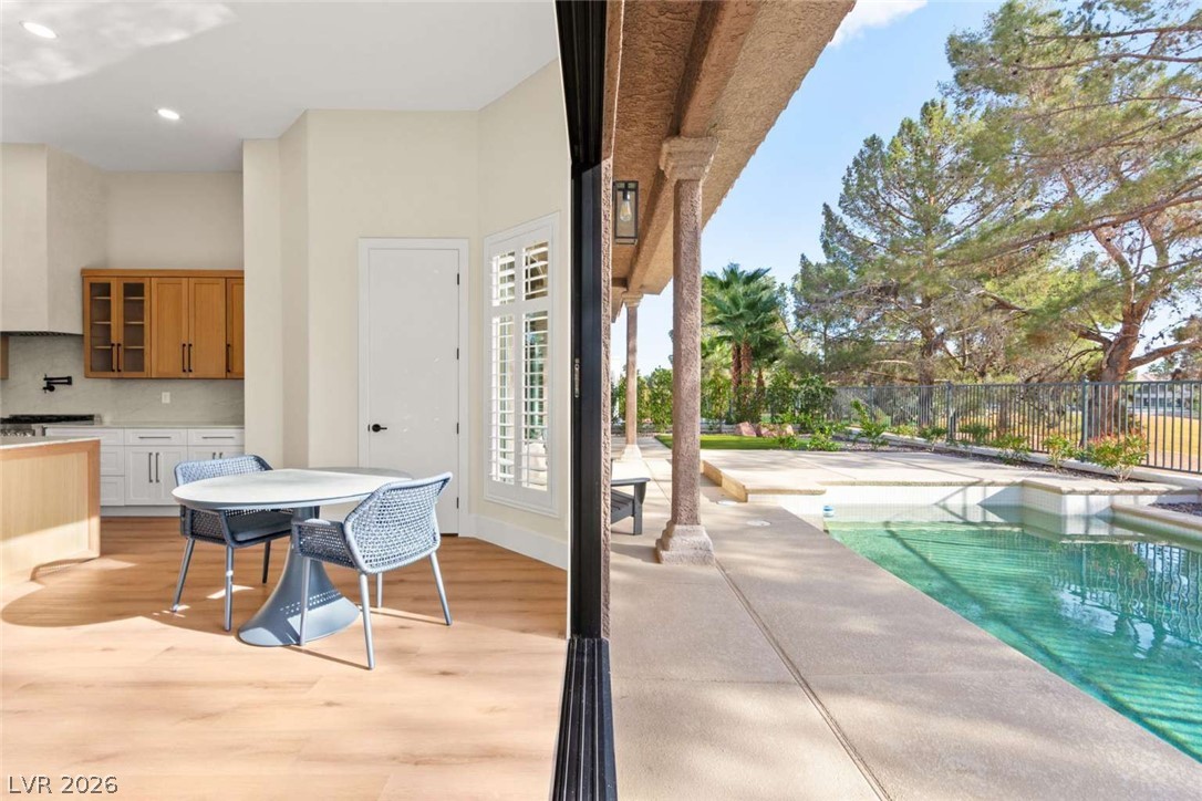 8649 Robinson Ridge Drive Las Vegas NV 89117