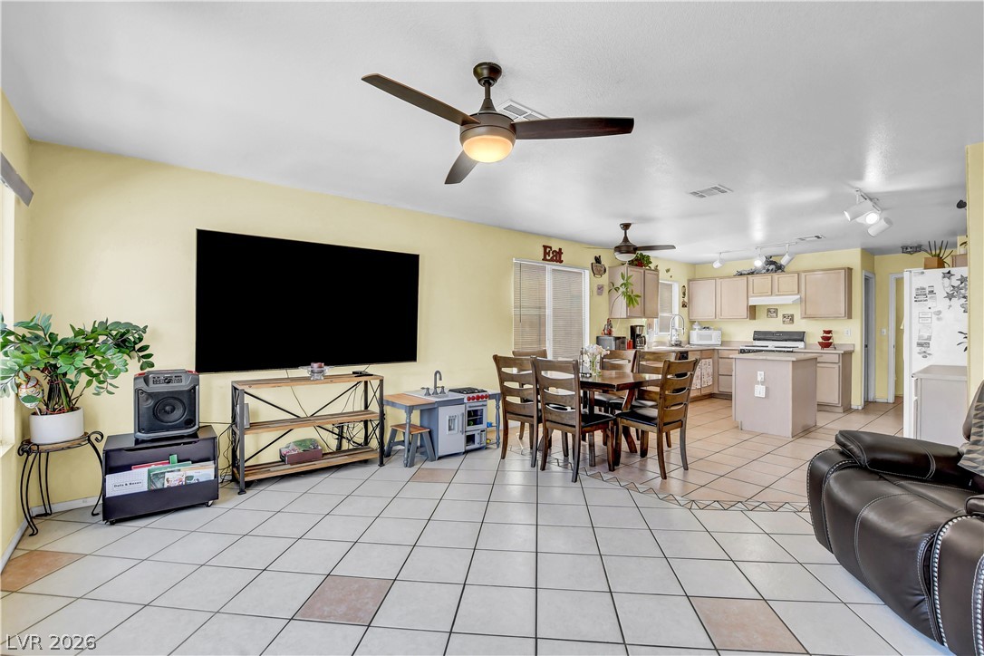 4612 Silver Shore Court North Las Vegas NV 89081