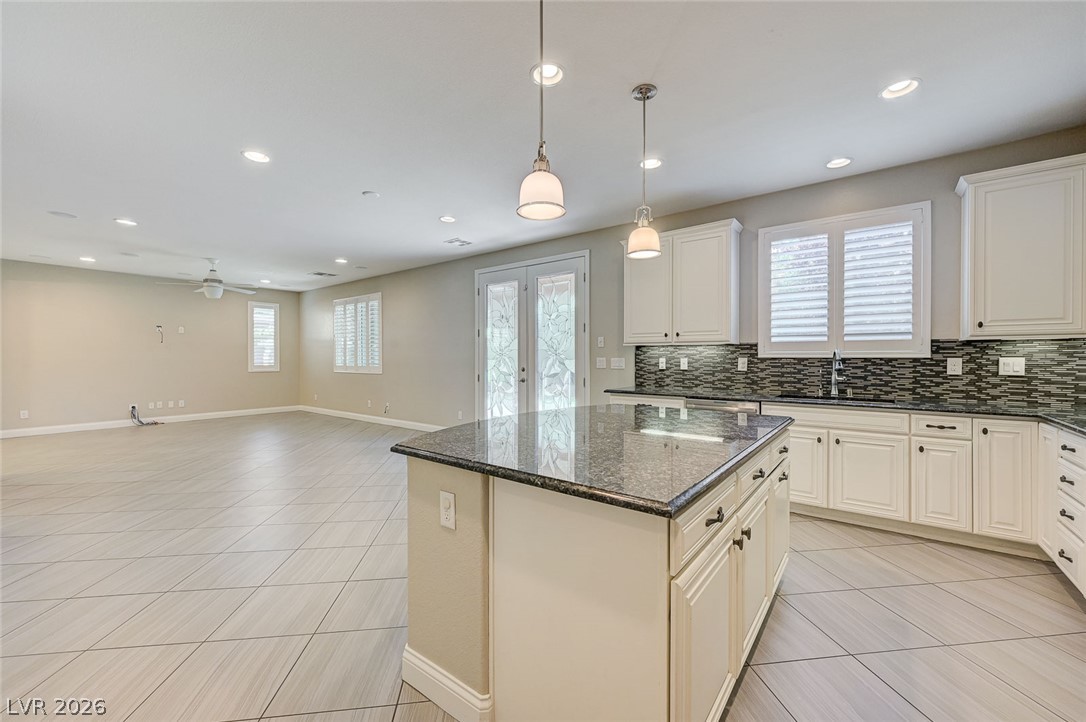 3869 Catlyn Woods Avenue Las Vegas NV 89141