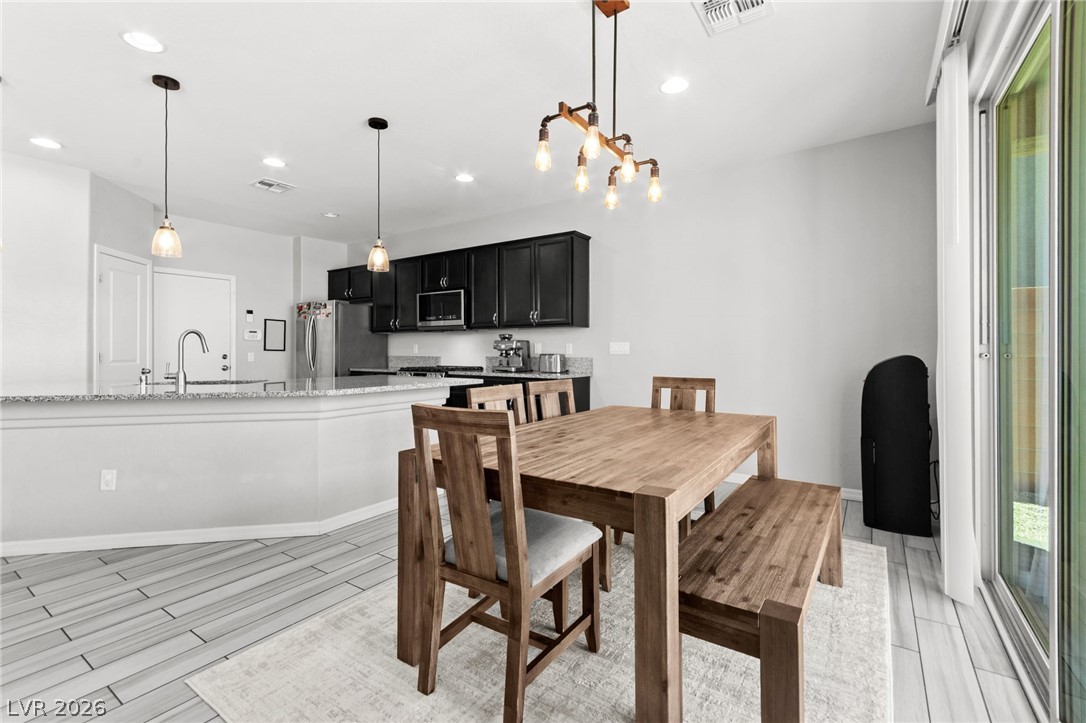 8106 Diggy Avenue Las Vegas NV 89113