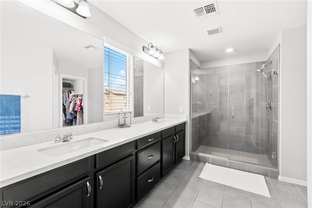 8106 Diggy Avenue Las Vegas NV 89113